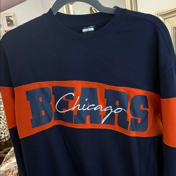 NFL Chicago Bears Navy and Orange Turtleneck Sweater - Picture 8 of 8